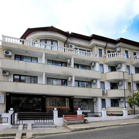 Szálloda Hotel Corona 3*