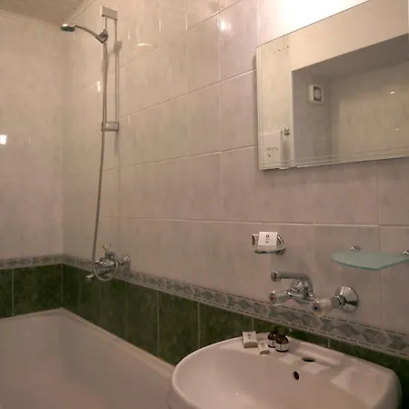 Hotel Corona 3*