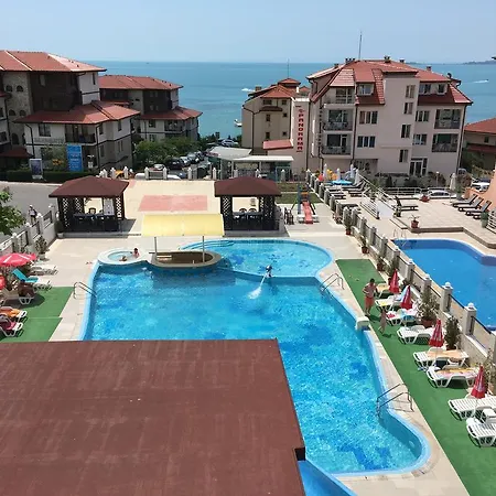 Szálloda Hotel Corona 3*