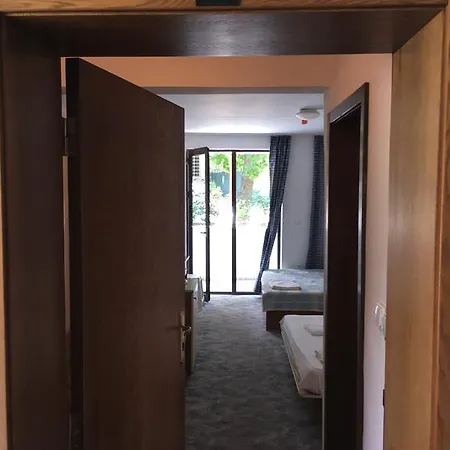 Szálloda Hotel Corona