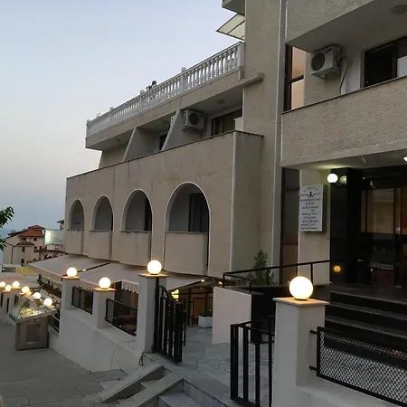 Hotel Corona