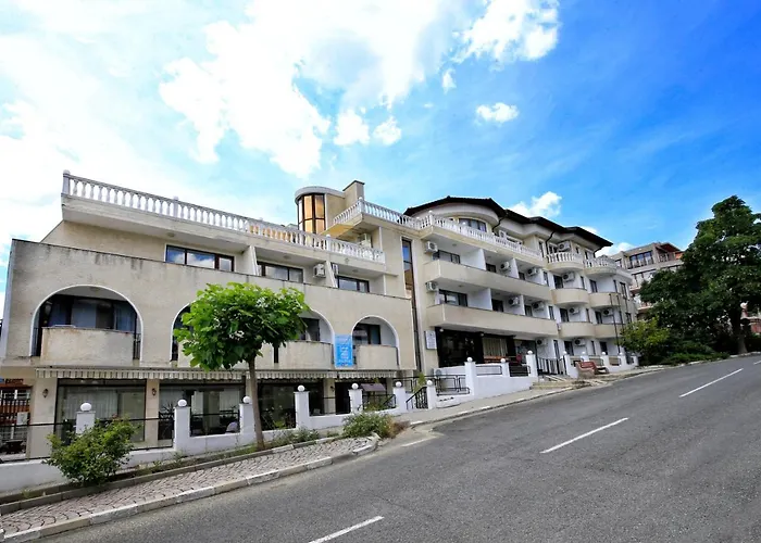 Szálloda Hotel Corona 3*