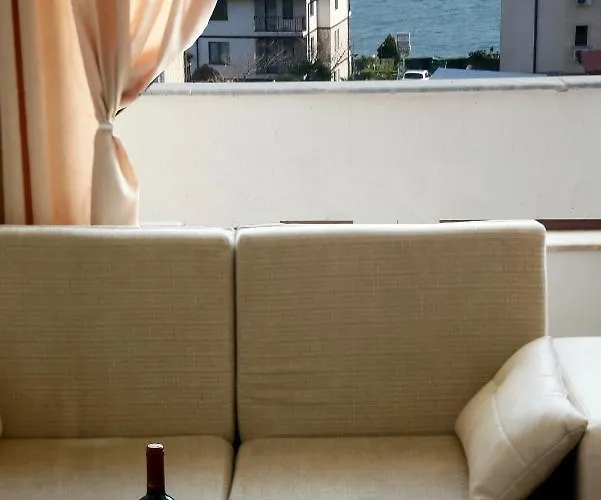 Szálloda Hotel Corona 3*