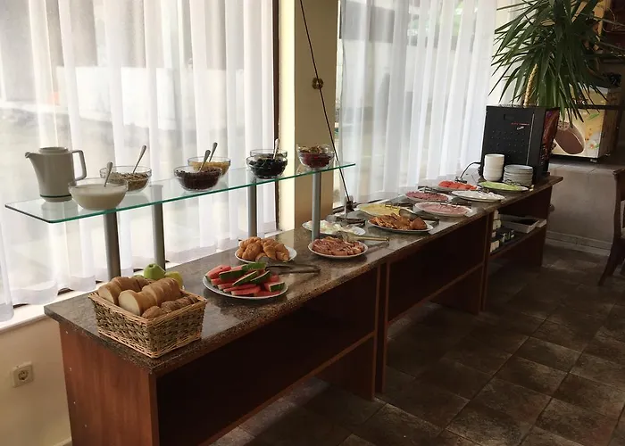 Szálloda Hotel Corona 3*