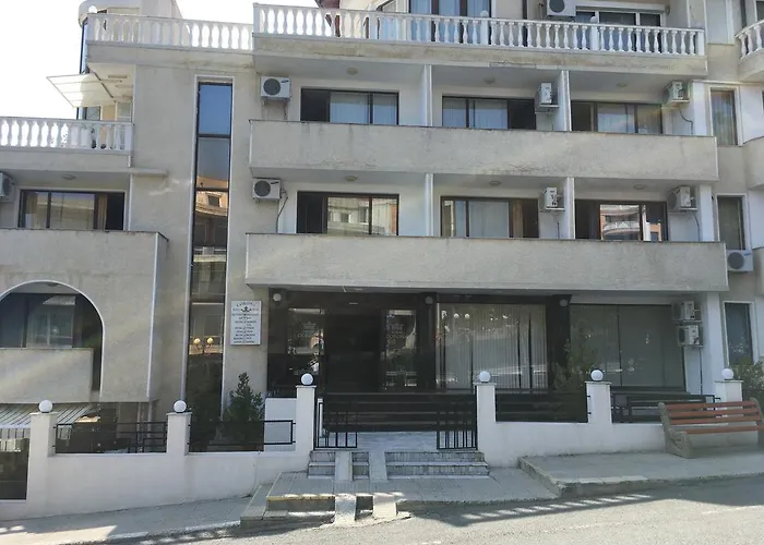 Szálloda Hotel Corona 3*