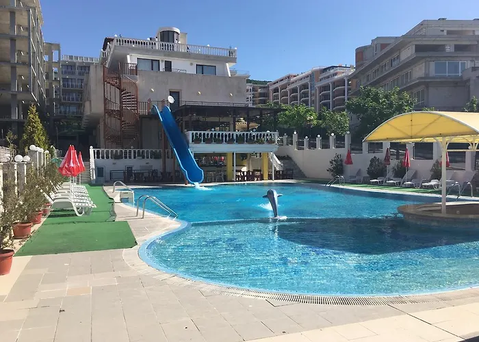 Szálloda Hotel Corona